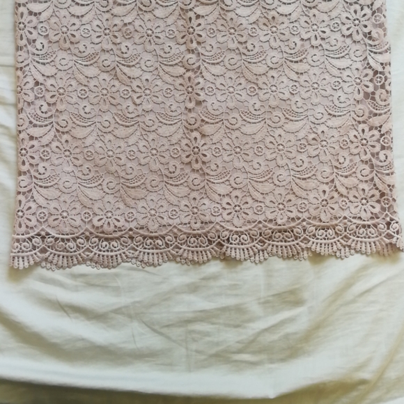 NWOT lace pencil skirt Uniqlo - Picture 4 of 6